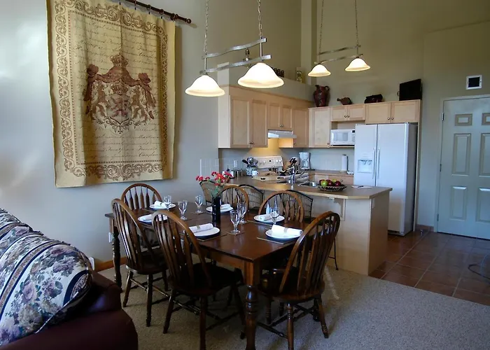 Apartment 411, Antique Heritage